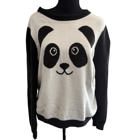 ModCloth Womens Medium Panda Bear Black White Knit Crewneck Pullover Sweater - Picture 1 of 6